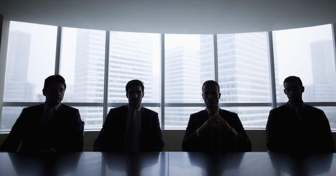  کدام مدیران شرکت اجازه صدور، تایید و انتقال چک‌های جدید را دارند؟