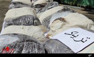  دادستان ایرانشهر در گفت‌وگو با میزان خبر داد کشف بیش از 500 کیلو تریاک در درگیری مسلحانه با قاچاقچیان